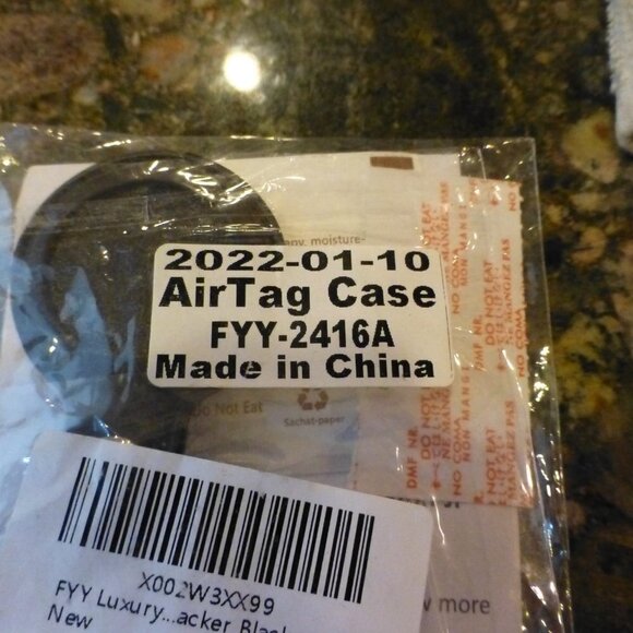 AIR TAG CASE BLACK LEATHER - Picture 3 of 3